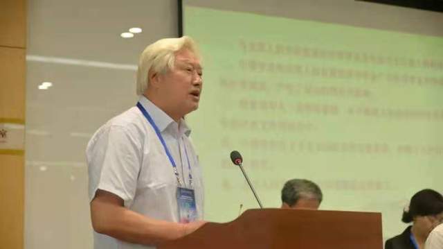 搜狐新闻：著名经济学家许崇正在绍兴中国人的发展经济学学会学术年会发表重要演讲